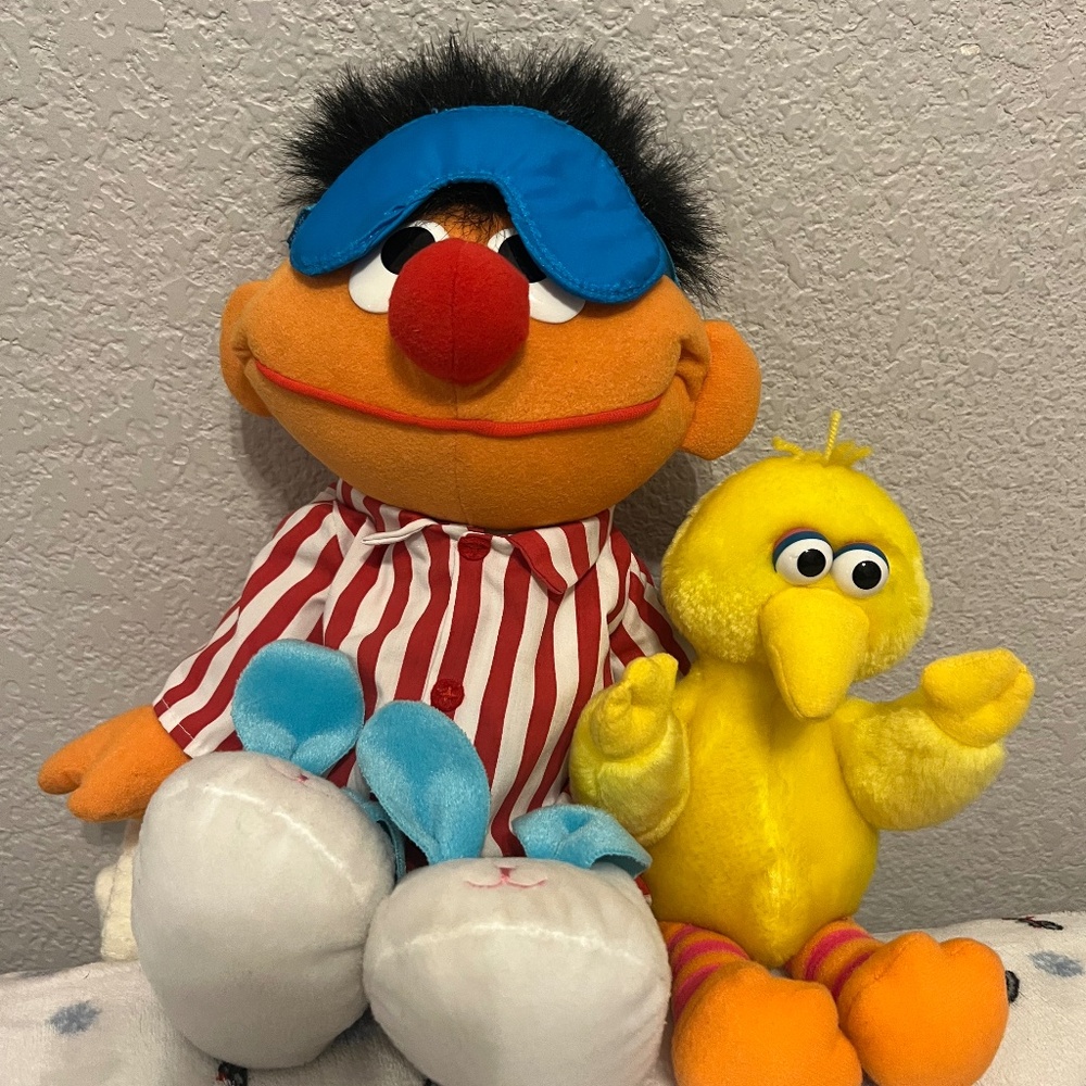 Tyco 1996 Sesame Street Sing & Snore Ernie Plush Bunny Slippers and Big Bird